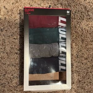 Hollister 4 pk Men’s Classic 4” Inseam signature underwear - New